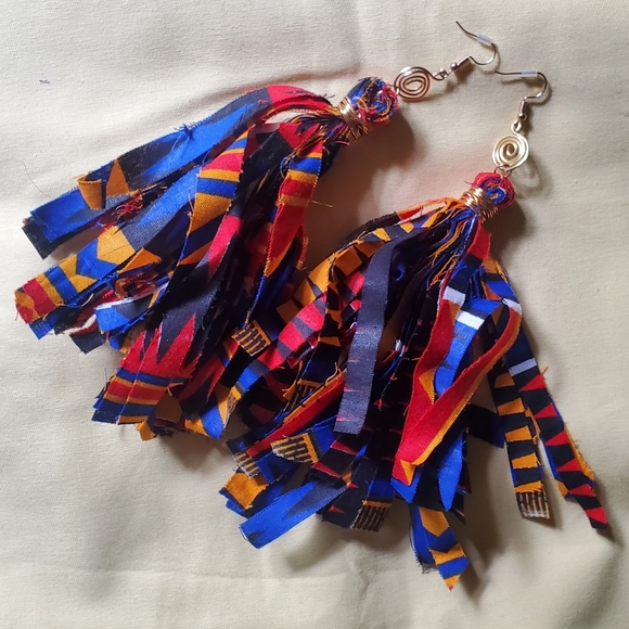 Handmade earrings - Picture 2 of 2